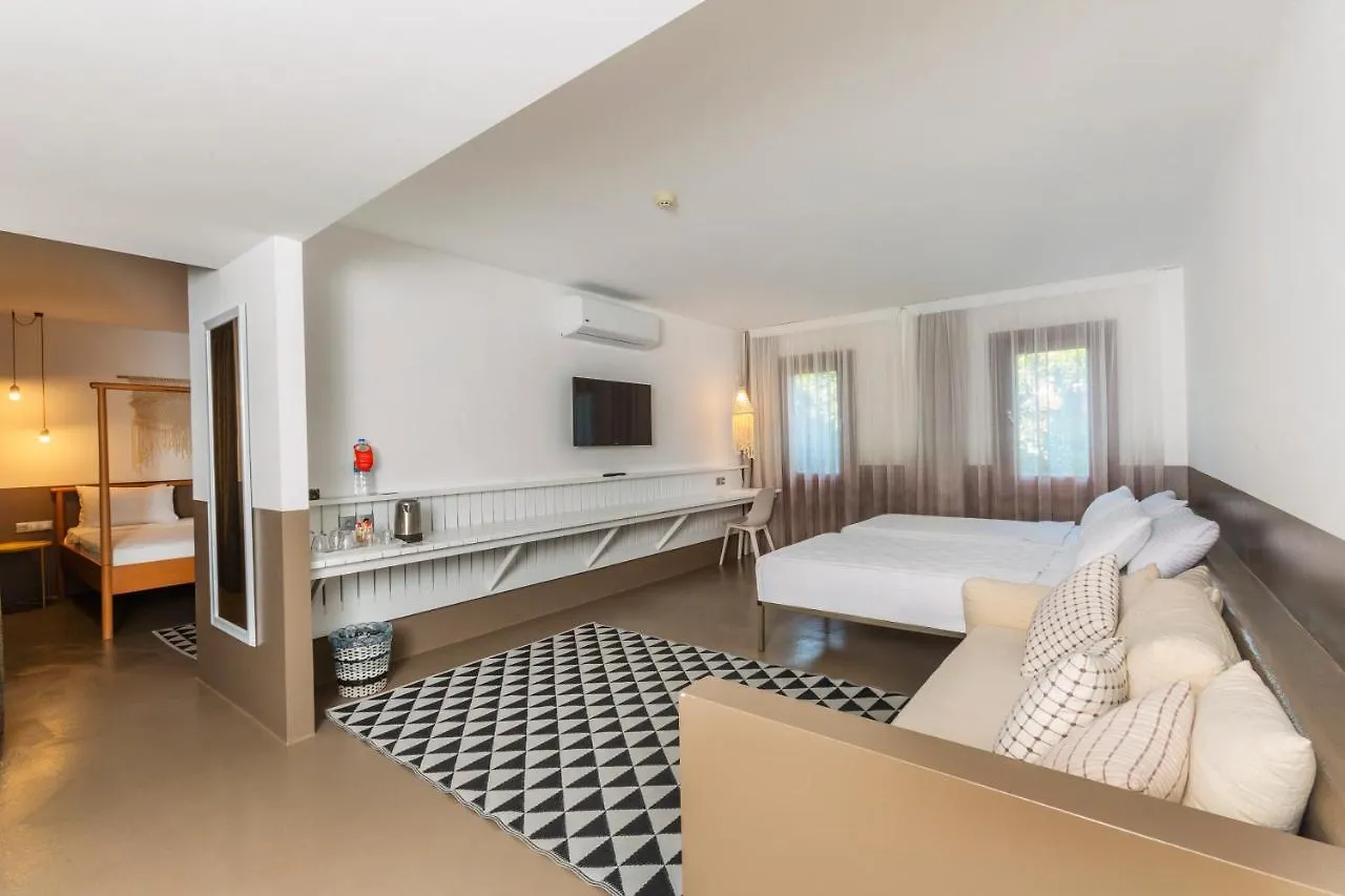 Faros Bodrum Hotel - Special Category Golturkbuku 4*,